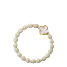 Load image into Gallery viewer, Enamel Gold Quatrefoil - Vanilla