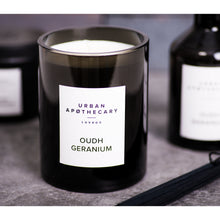 Load image into Gallery viewer, Oudh Geranium Candle